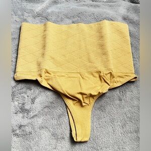 Heyshape thong shapewear size small